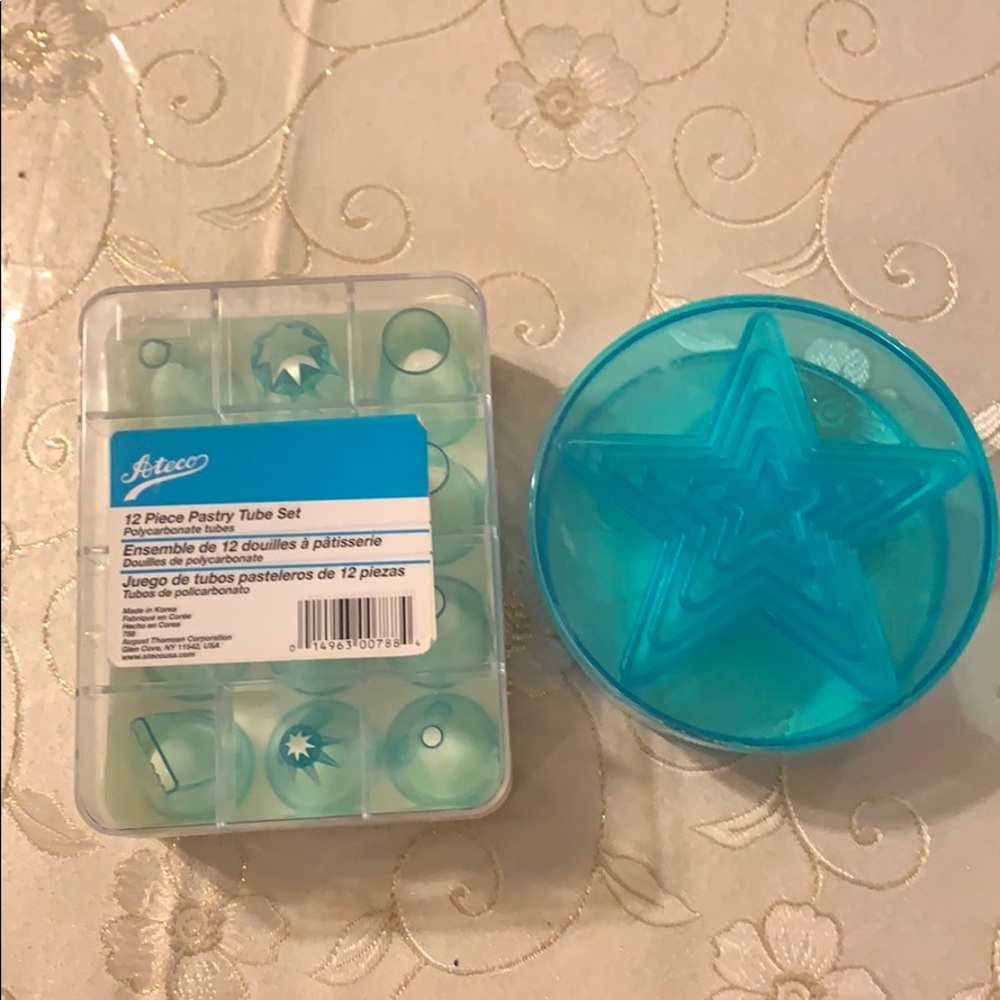 Cake mold